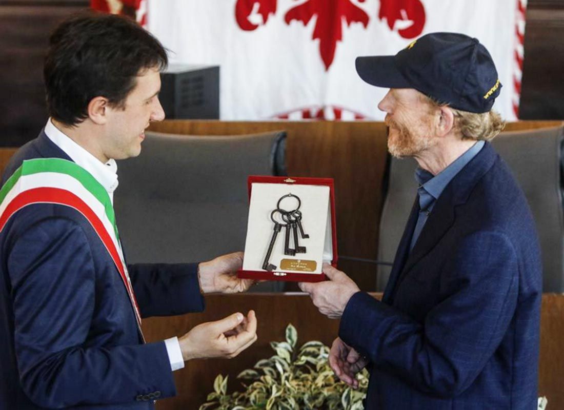 consegna delle chiavi della città coniate dalla picchiani e barlachi a ron howard